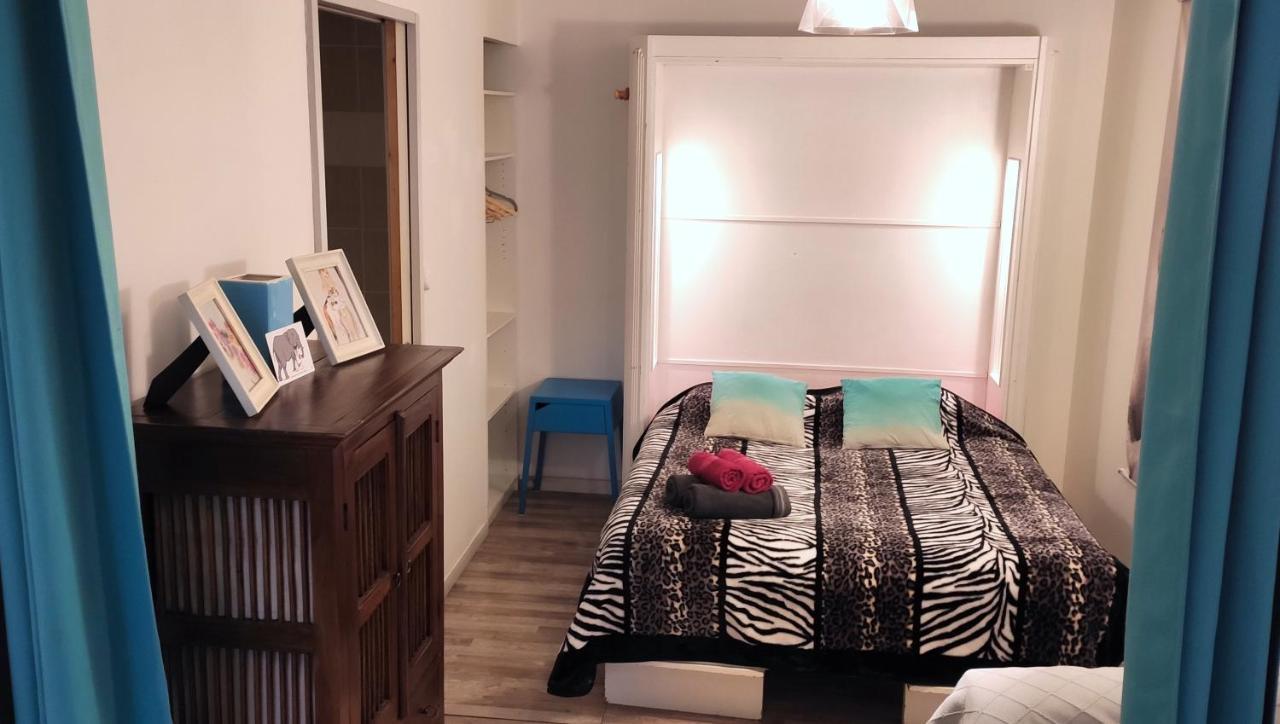 Appartement Grand studio Cahors Centre RDC proche Gare Pont Valentré Extérieur photo